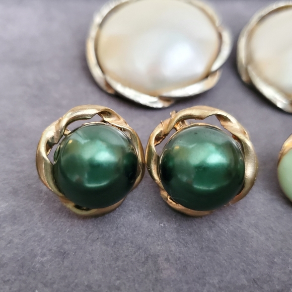 Vintage Earrings Lot, Wholesale Vintage Jewelry Clip on, Pierced, Estate Jewelry - Picture 5 of 9